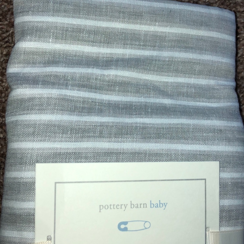 Baby Bed skirt